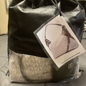 Michael Kors Shoulder Bag